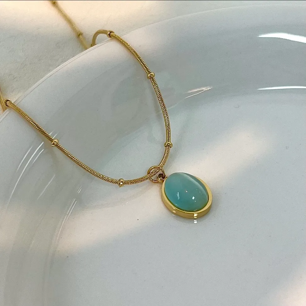 Gold Oval Green Gemstone Beaded Snake Chain Pendant Necklace
